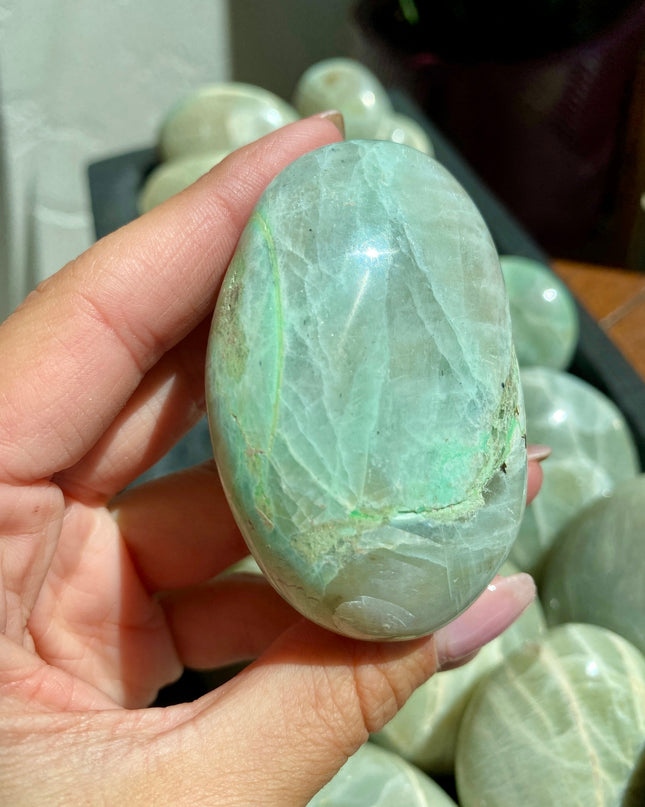 Green Moonstone Palm Stone |